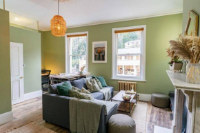 Stunning Boutique Flat in Central Location - Alfred